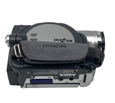 Hitachi DVD CAM WIDESCREEN 16:9 DZ-BX35A Cinema Gray With Battery
