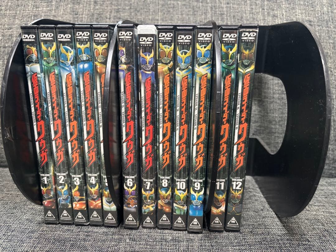 仮面ライダークウガ　レンタル落ちDVD 全12巻セット　おまけクリアポスター 仮面ライダークウガ レンタル落ちDVD 全12巻セット おまけクリア