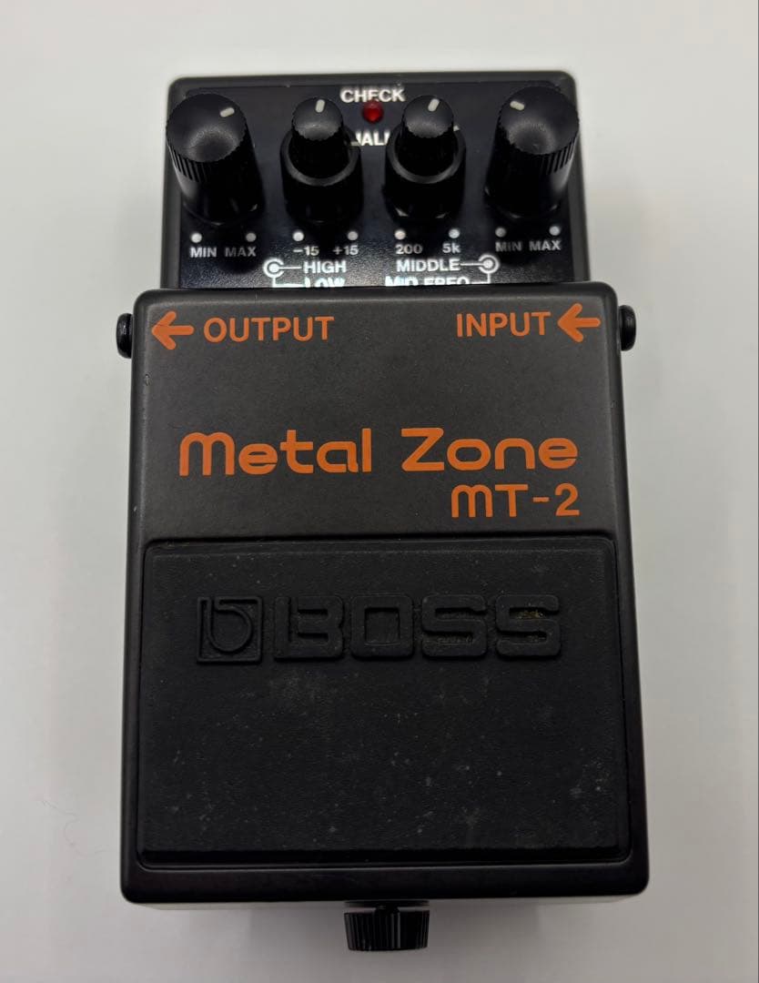 BOSS l Zone MT-2 初期型1995年製 しのちゃんと2台のBOSS MT-2｜グレッチ兄さん
