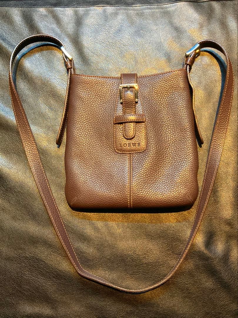 LOEWE ロエベ ブラウン レザーショルダーバッグ ロエベ ブラウン レザー ショルダーバッグ 【公式通販】